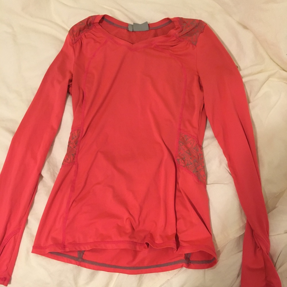 athleta long sleeve workout shirt